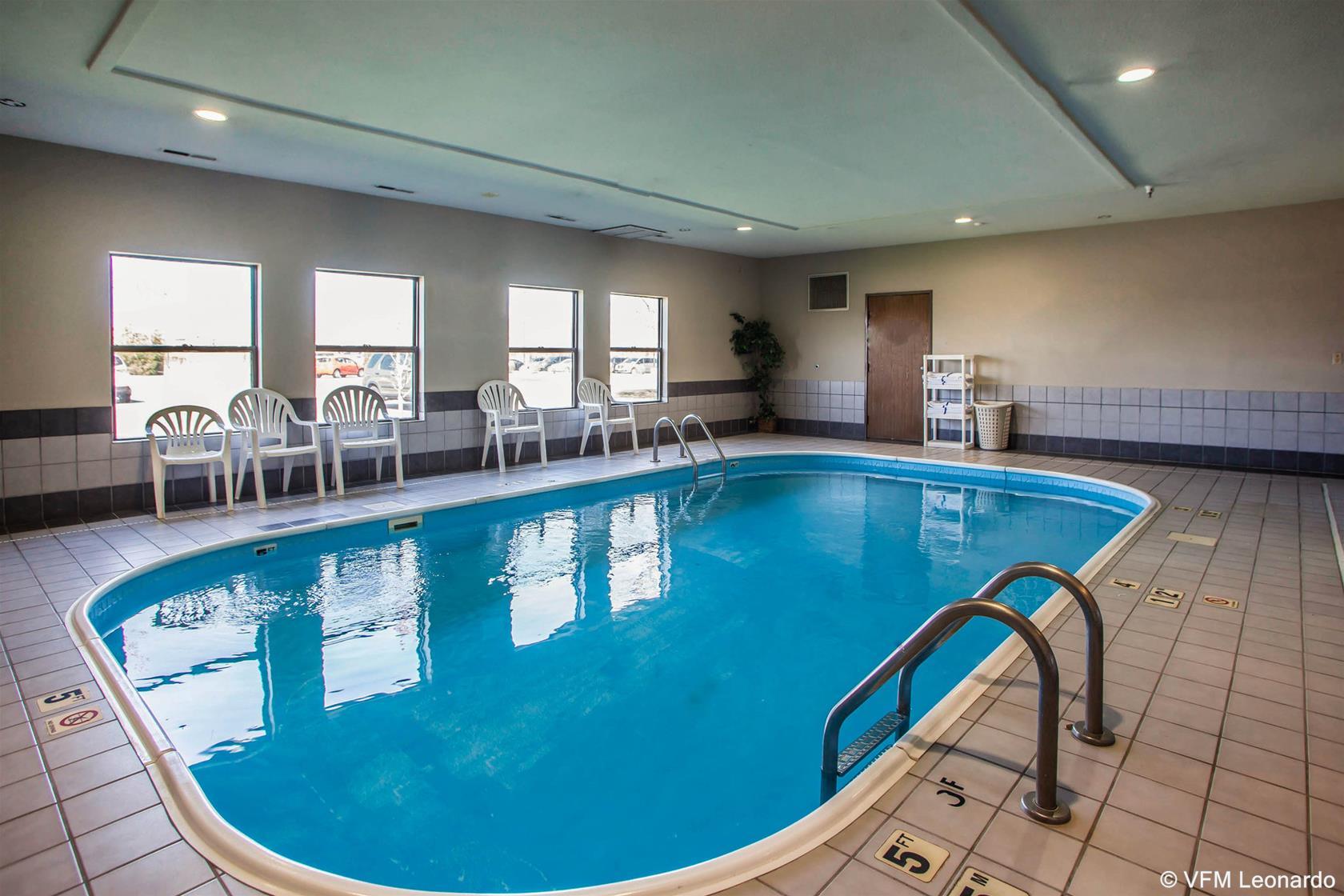 Quality Inn Michigan City South Exterior photo