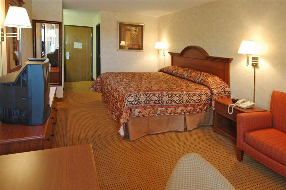 Quality Inn Michigan City South Exterior photo